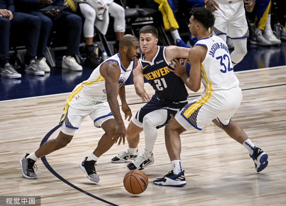 从而吸引更 从而吸引更