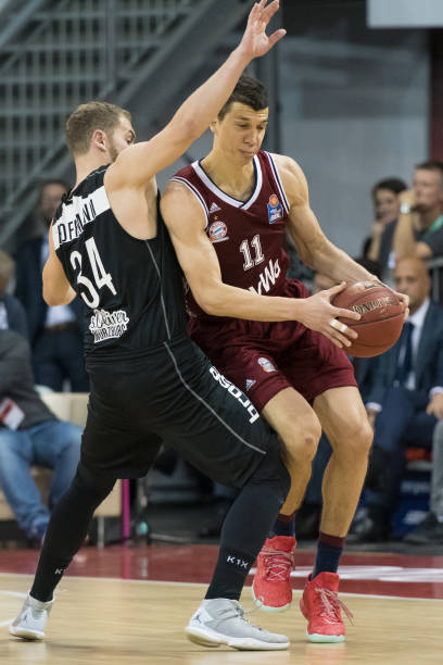 勇士的一场 勇士的一场